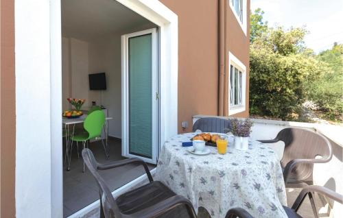 Duboka Apartment | Lovely Apartment In Klek With House Sea View