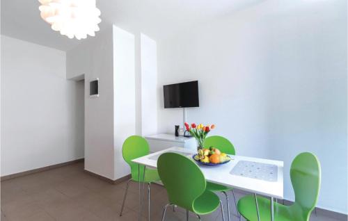 Duboka Apartment | Lovely Apartment In Klek With House Sea View