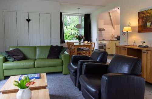 Municipality of Dalfsen House | Lovely apartment in villa for 4 guests with WIFI, pool, TV and terrace
