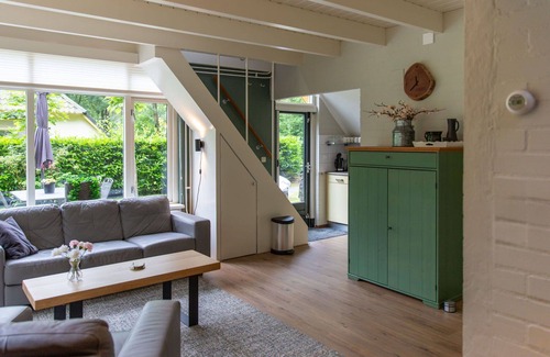 Municipality of Dalfsen House | Lovely apartment in villa for 4 guests with WIFI, pool, TV and terrace