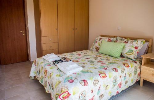 Ligia Apartment | Lovely Apartment Next to the Sea Lygia Korinthias