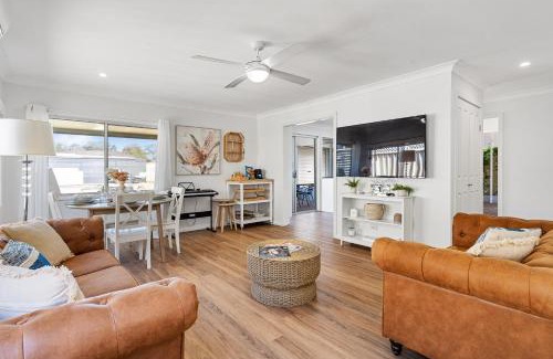 Berkeley Vale House | Lovely Central Coast Escape