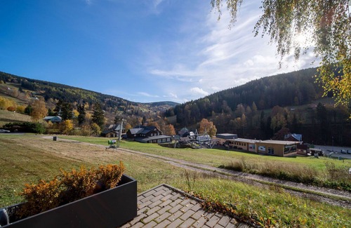 Velka Upa Apartment | Lovely apartment for 4 guests with WIFI, TV, terrace, pets allowed and panoramic view