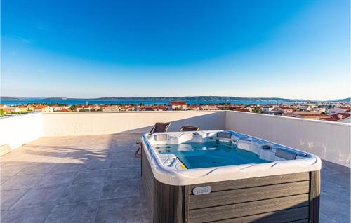 Kastela House | Lovely Home In Kastel Luksic With Sauna