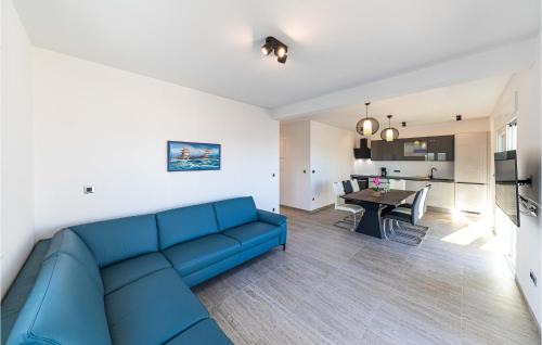 Kastela House | Lovely Home In Kastel Luksic With Sauna
