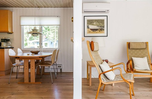 Snogebaek House | Lovely home in Nexø with WiFi