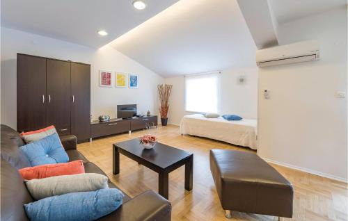 Fuskulin House | Lovely Home In Porec With Wifi