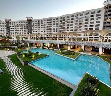 New Cairo Apartment | Lovely hotel apart in front Auc