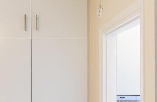 Ampelokipoi Apartment | Lovely Petit Apt in Athens