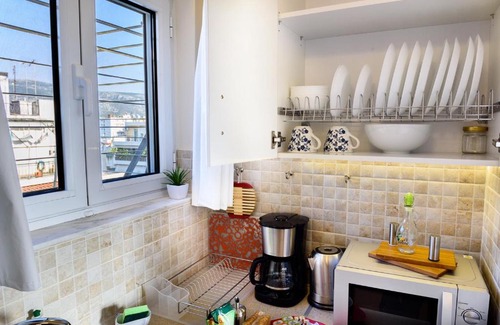 Ampelokipoi Apartment | Lovely Petit Apt in Athens