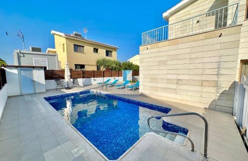 Pyla House | Lovely Pool Villa in Pyla