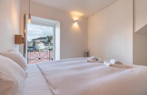 Santa Maria Maior Apartment | LovelyStay - Lisbon Home With Castle View