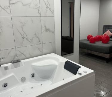 Fleury-Merogis Apartment | Lov’SPA 2