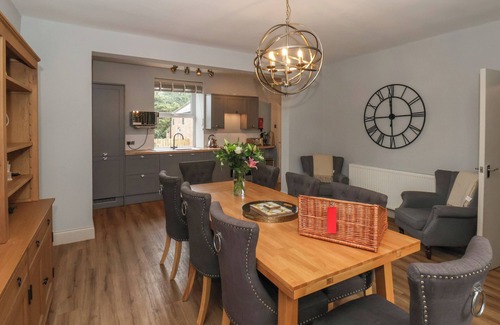 Easington Cottage | LOW MOOR, pet friendly, character holiday cottage in Easington