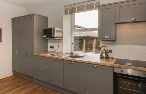 Easington Cottage | LOW MOOR, pet friendly, character holiday cottage in Easington