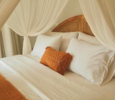 Selong Belanak Hotel | Luana Lombok