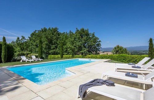 Saint-Pantaleon Villa | Luberon View