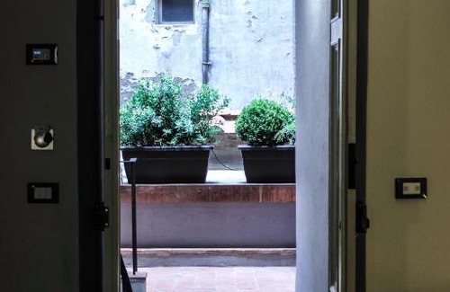 Lucca Historical Center Apartment | LuccaStay 99