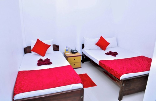 Trincomalee Hotel | Lucky 7 Trinco