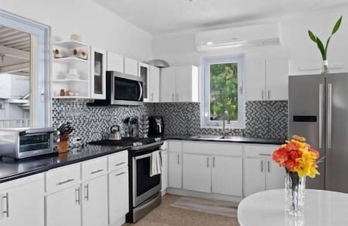Playa Fortuna House | Lucky Luquillo's SOLAR El Yunque & Beach Retreat