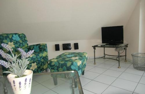 Scharbeutz Apartment | LUD-297-Godewind-Seeblick