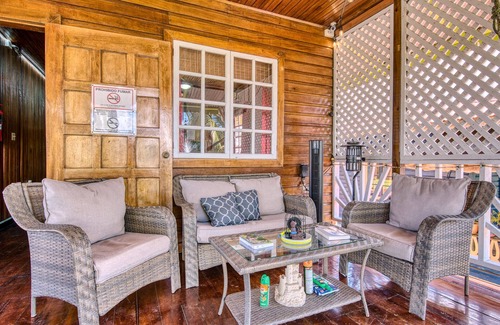 Bocas del Toro Bed & Breakfast | Lula's Bed & Breakfast