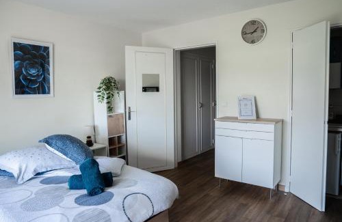 Greoux-les-Bains Apartment | Lumineux studio-Gréoux-les-Bains