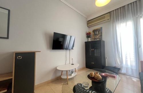 Vardaris Apartment | Luminous Apartment
