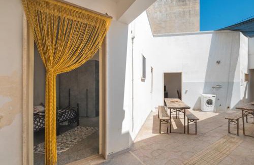 Sant'Isidoro House | Luna di Mare On The Sea