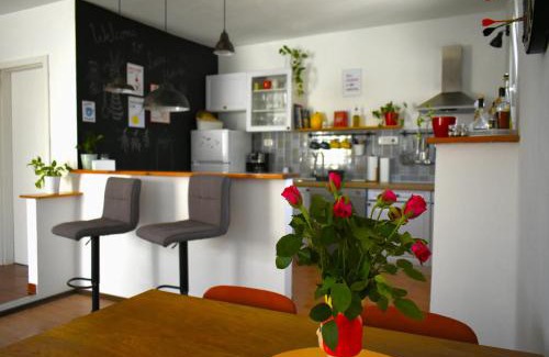 Sutivan House | Luna House