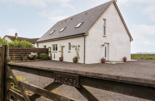 Appin Cottage | Lurach