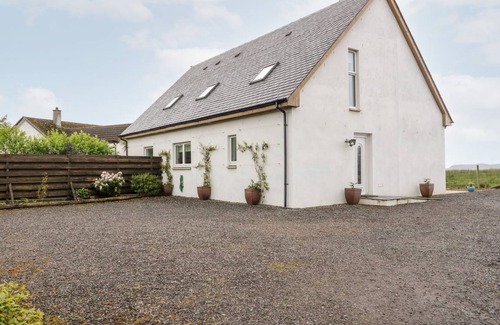 Appin Cottage | Lurach