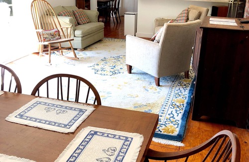 West of Town House | LUSH SPACIOUS OASIS & PRIVATE POOL!