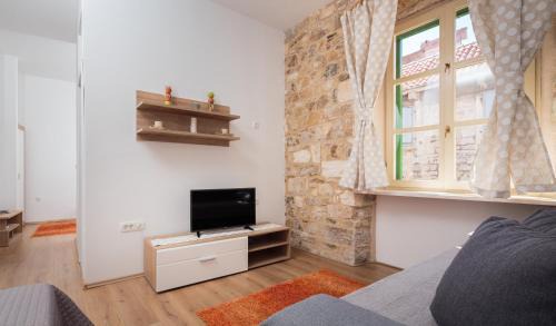 Old Town Apartment | Lux Cindro Studio in Split Center