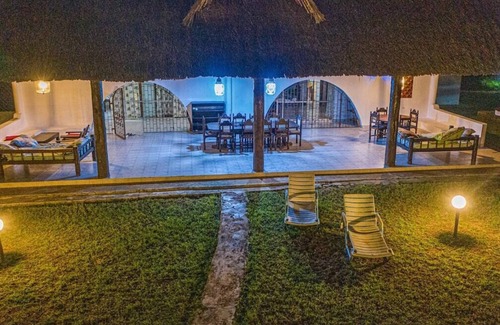 Diani Beach Cottage | Lux Suites Kivulini Cottages Diani