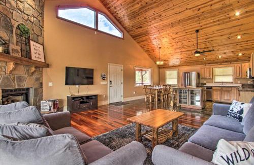 Sevierville House | Luxe Cabin with Covered Pool and Smoky Mountain Vistas
