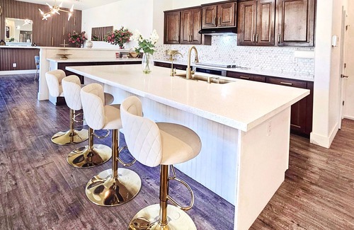South Mountain House | Luxe Desert Oasis, Sparkling Pool and Hidden Speakeasy Room!