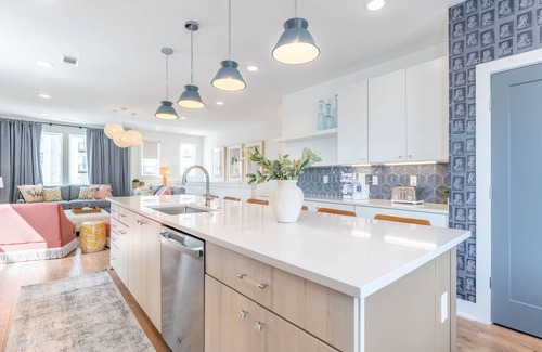 Talbot's Corner House | Luxe Group Stay With Hot Tub Rooftop Lounge