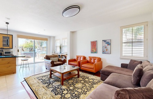 Carmel Valley House | Luxe home in gated community with backyard - near University, dining, shopping