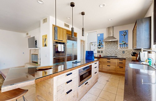 Carmel Valley House | Luxe home in gated community with backyard - near University, dining, shopping