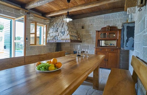 Jesenice House | Luxe home with pool, jacuuzi,sauna next to beach