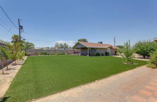 Las Vegas House | Luxe Las Vegas Casita with Patio about 6 Mi to Strip!
