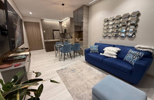 Financial District Apartment | LUXE LE PARC Residence