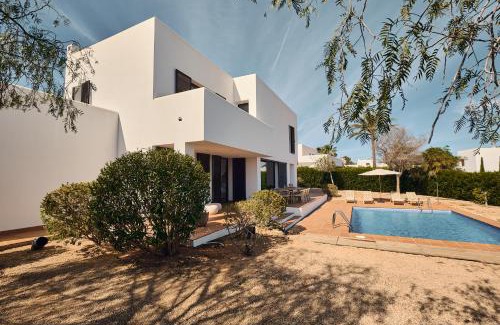 San Antonio Bay Villa | Luxe villa met privézwembad & zeezicht - Villa Luna