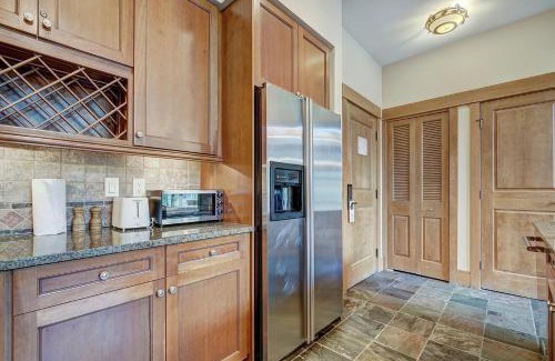 River Run Apartment | Luxurious 2 BR in River Run Village with Ski in ski out condo