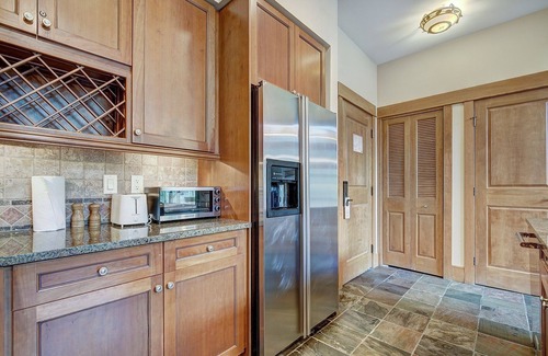 River Run Condo | Luxurious 2 Br In River Run Village With Ski In Ski Out- No Cleaning Fee 2 Bedroom Condo by RedAwning