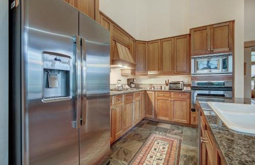 River Run Apartment | Luxurious 3 BR in River Run Village Featuring Ski in, ski out condo