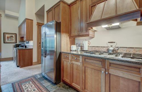 River Run Apartment | Luxurious 3 BR in River Run Village Featuring Ski in, ski out condo