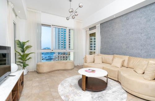 Palm Jumeirah Apartment | Luxurious 3BR Apartment with Sea & Atlantis Views, Palm Jumeirah - Ahlan HH