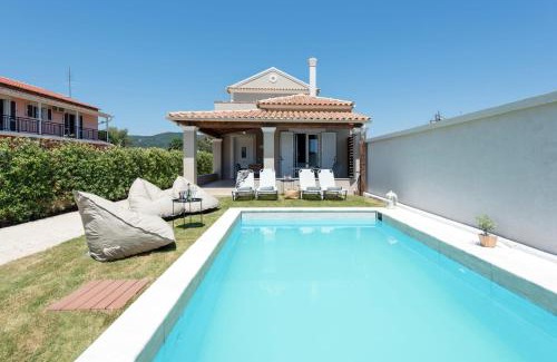 Ag. Georgios Villa | Luxurious Agios Georgios Villa Private Pool Villa Spyridoula Beach Paradise